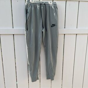Nike Men’s Grey Jogger Pants